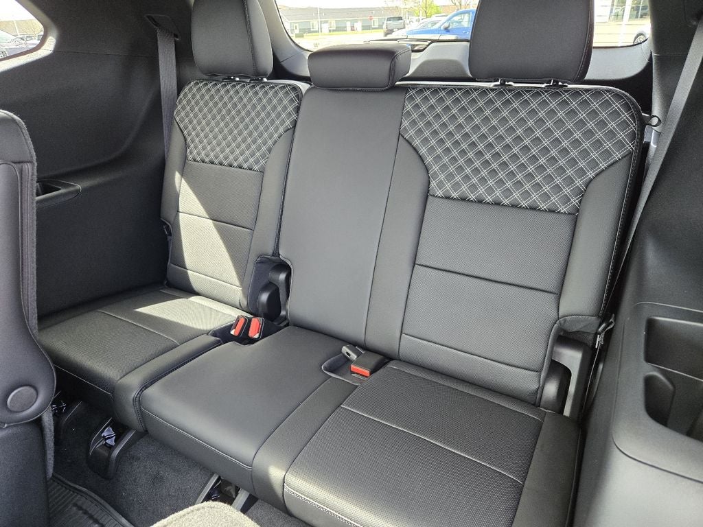 2026 GMC Acadia — detail view